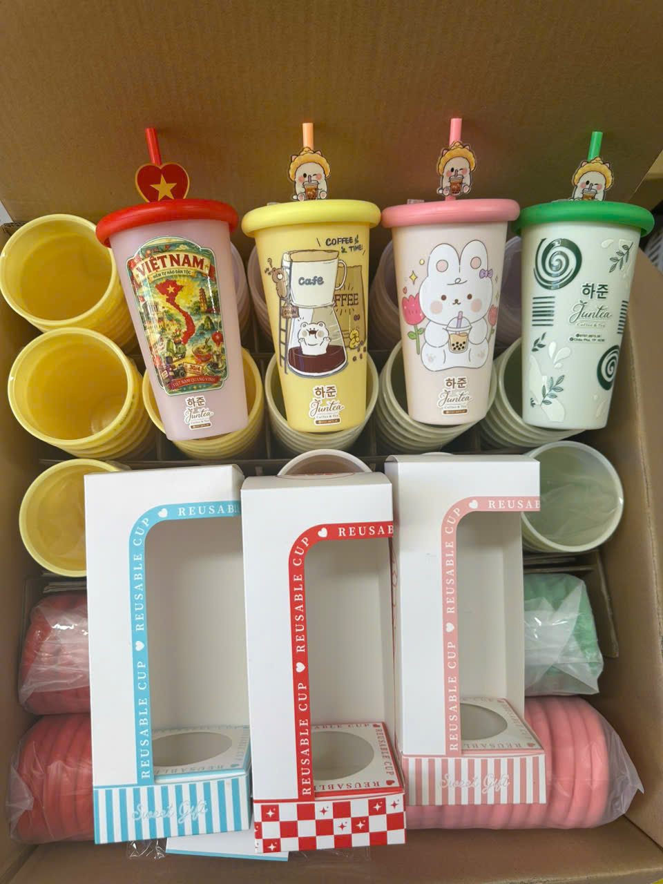 Ly đổi màu Meilia — hình thực tế